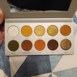 Morphe Armed & Dangerous Jaclyn Hill Palette